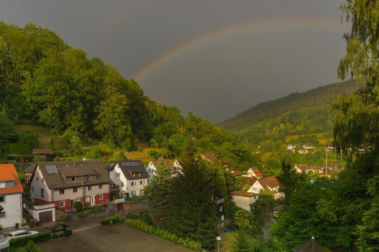 Kraehenbad Hotel Alpirsbach Exterior foto